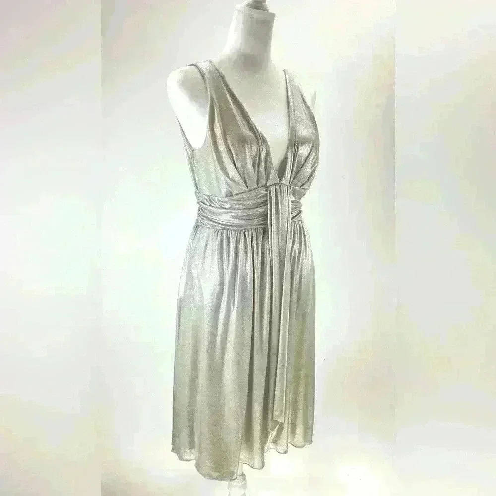 M AUW Women Party Dress Cream metallic Lined Sleeveless D24 Medium
